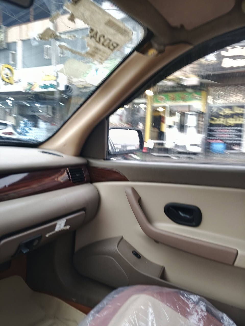 السلام عليكم سمند 2011 بسمي سنوي27 مكينه كير حداديه كله جديد السياره معمره خياساته السياره حلوه بمعنه الكلمه ومتعوب عليه وغرفته بجيس ماكو سمند بيه هيج غرفه بيع او مراوس ***********
