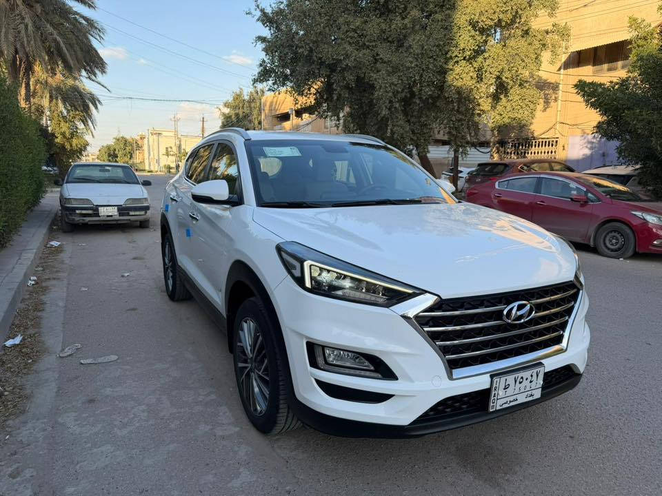 سلام عليكم للبيع توكسان خليجي شركه الكاصد رقم بغداد موديل 2020 السياره فول بستثناء القماره حديد سياره جديده على وضع الشركه ماشيه 43 مكان بغداد الكرخ السعر 215 $ للاستفسار اتصل ***********
