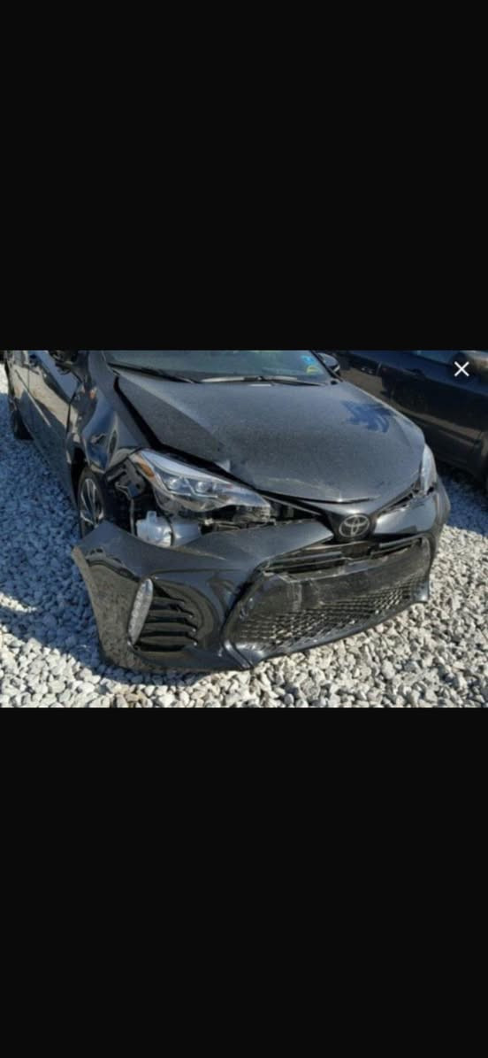 السلام عليكم  
كورلا 2018se 
رقم أربيل هزه جديده 
ماشيه 51 
حادثها فقط الجاملغ الأيمن راجع ع بارد 
والدعاميه صبغتها للجماليه    
بدون اي قطعه تبديل  
الضرر مرفق بالمنشور
السعر  142
***********
