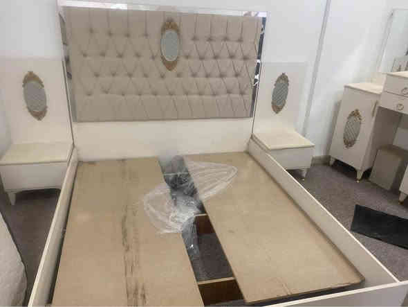 غرفة النوم تركي اصلي ٩قطع حيل نضيف مستعمل قليل سعر ٤٥٠ ألاف عنوان دهوك بروشك ت*********** دهوك
