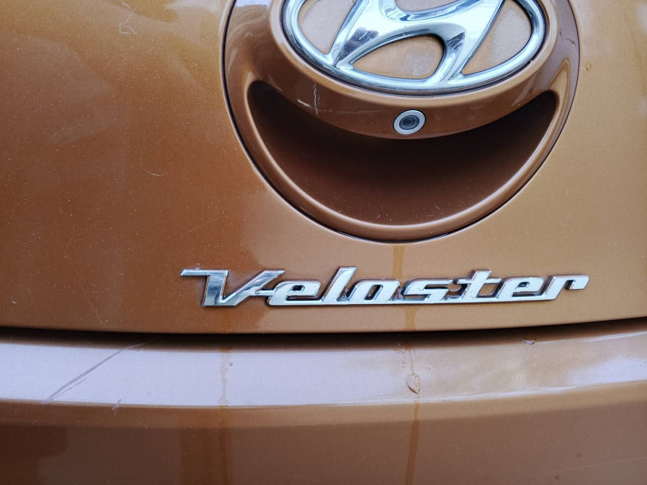 فولستر 2012 
فووول موصفات 
مصبوغه حزام 
السعر 80 
***********
