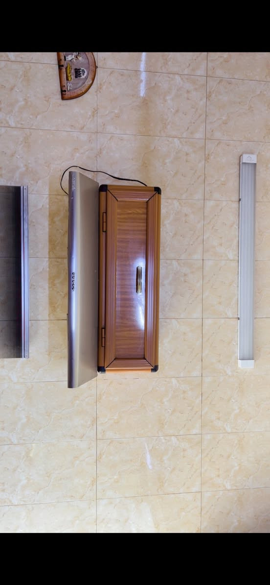 اغراض مسعملة
تخم 10 مقاعد 
طباخ كبير 5عيون
طباخ صغير 4عيون
شغالات +مرشح غير مستعمل وملحق 
شاشه تلفزيون قياس 34


**إذا كنت صاحب هذا الإعلان وتريد حذفه لأي سبب، رجاءا أرسل رسالة إلى الدعم الفني**
