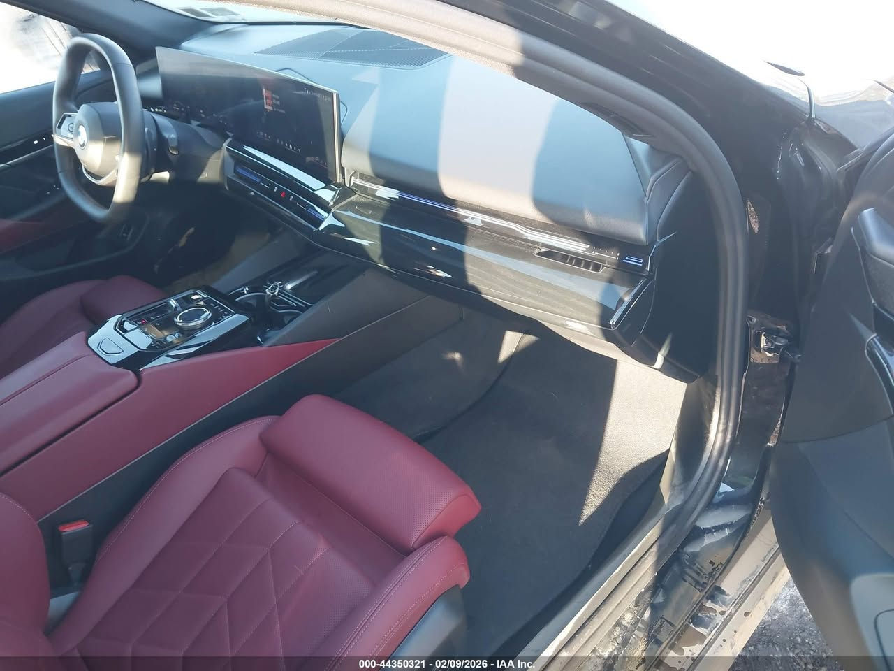 🚨 تنويه مهم
هذه السيارة معروضة في المزاد الأمريكي 🇺🇸
والمزايدة والشراء تتم عن طريق مكتب الباخرة للمزادات 🇮🇶
🔥 تدخل بكتاب الشهداء

───────────────
🚗 نوع السيارة:2024 BMW 530I XDRIVE
📅 تاريخ المزاد:الثلاثاء 31-03-2026
💰السعر:406 ورقة         
📊 الممشى:15260 ميل فعلي
🛠️ المحرك: 4 سلندر / 2 لتر
───────────────

🔥 مجاناً مجاناً مجاناً
📄 تقرير كارفاكس مجاني بدون أي مقابل
───────────────

🚗 سحب السيارة خلال 24 ساعة من وقت التسديد
💸 حسابات مخفّضة وعمولات أقل من السوق
───────────────

🚢 الشحن متوفر من:
🇺🇸 🇨🇦 جميع الولايات الأمريكية والكندية
➡️ شحن مباشر إلى العراق
➡️ العقبة – جبل علي – ميرسين
───────────────

🛃 تخليص كمركي كامل من ميناء أم قصر
🏔️ تخليص كمركي إلى إقليم كردستان
🇯🇴 شحن مباشر إلى عمّان (العقبة)
🇹🇷 شحن إلى ميناء ميرسين – تركيا
───────────────

🏢 فروع الشركة:
📍 الفرع الأول: بغداد – السيدية – الإعلام
📍 الفرع الثاني: الإمارات العربية المتحدة – الشارقة – الصناعية 4
───────────────

👥 مجموعة البيع والشراء:
https://www.facebook.com/share/g/17pXXBgeeU/?mibextid=wwXIfr

───────────────

🎵 TikTok:
https://www.tiktok.com/@al_bakhera?t=8qGOLioZlVE&_r=1

───────────────

📞 للاستفسار والتواصل:
+9647739115599


**إذا كنت صاحب هذا الإعلان وتريد حذفه لأي سبب، رجاءا أرسل رسالة إلى الدعم الفني**