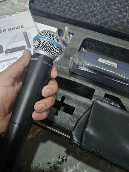 مايك شور الماني للبيع
السعر ٢٥٠الف 
عنواني دهوك 
***********
