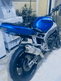 السلام عليكم للبيع كاوسكي ٢٠٠٤ مفتوحه اول كصه الها الدراجه لا نضوح ولا تبخير بس عوزها شوي ترتيب واني مامتفرغلها الدراجه ماتاخذ شحن رجاءا الي مايشتري لا يتعبني ويطب بس يعامل مكاني بغداد الدوره ***********
