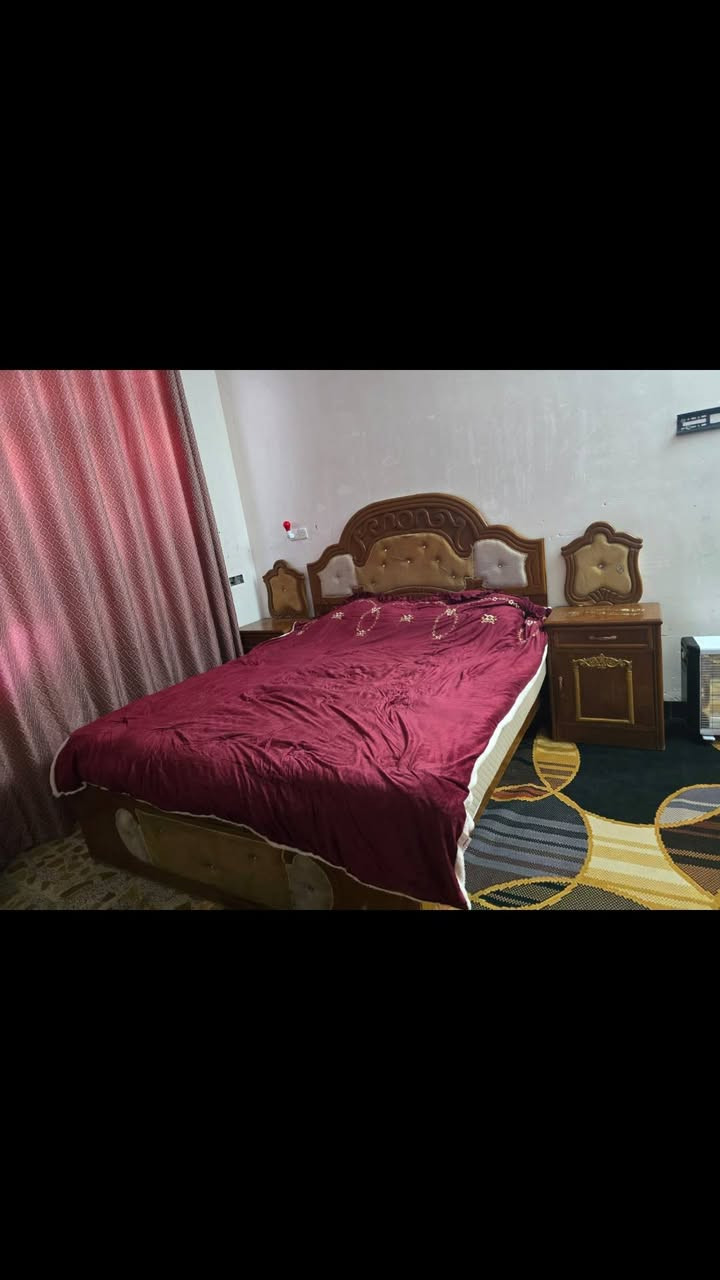 غرفه صاج 6 بيبان نضيفه السعر 800 وبيه مجال المكان طويريج للاستفسار ***********
