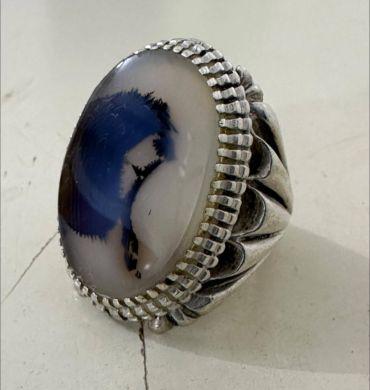 ابيع اعلى سعر خاتم تحفة صياغة ثقيل جدا تكمة


**إذا كنت صاحب هذا الإعلان وتريد حذفه لأي سبب، رجاءا أرسل رسالة إلى الدعم الفني**