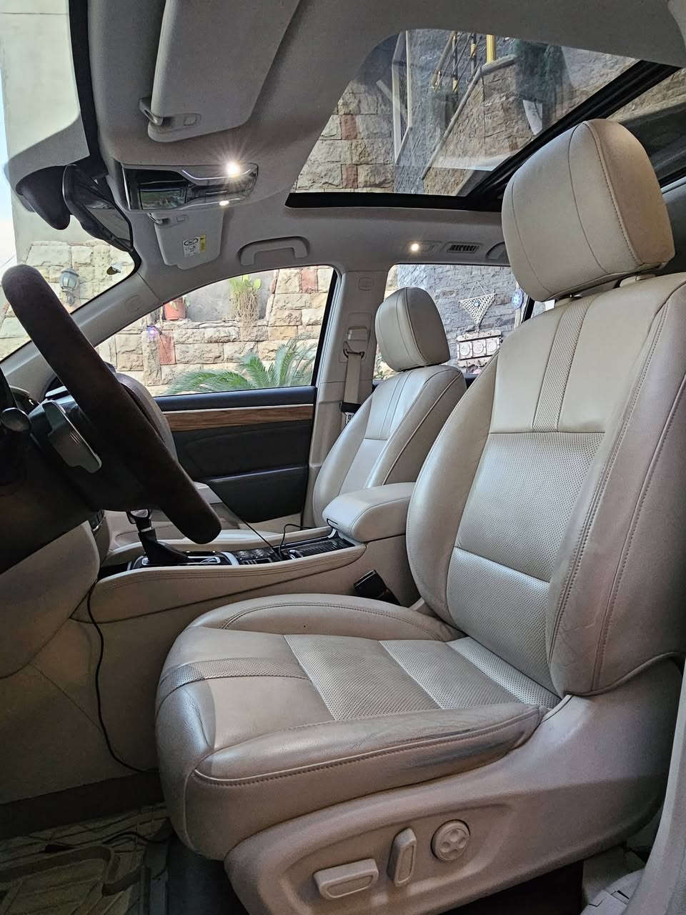 سياره GAC (GS8) موديل 21  ..مكينه 2000 تيربو .. السياره فول مواصفات.. بانوراما ..7راكب .. كامره دواره 360 درجه وكامره بالمرايه عند تشغيل الاشاره .. تدفئه وتبريد بالكشنات.. كشنات كهرباء ..حساسات .. شاحن موبايل لاسلكي ..مانع انزلاق.. سياره مفوله مواصفات ماكدر اذكرهه كلهه
الصور موجوده وموضحه كلشي ..سياره استعمال شخصي .. ماشيه حاليا 37 كيلو 
مكاني بغداد زعفرانيه 
***********
سعرهه 220 $ 
وبالخير انشالله
