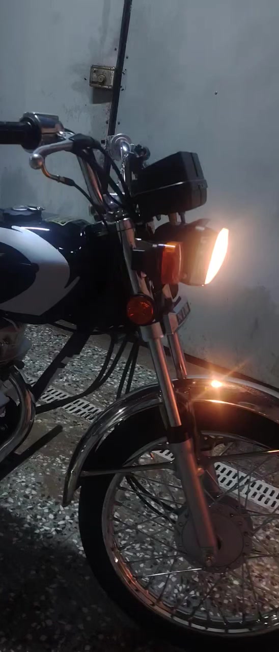 نامه
للبيع الدراجه مكفوله من كلشي
الشراي يطبلي خاص ويدلل


**إذا كنت صاحب هذا الإعلان وتريد حذفه لأي سبب، رجاءا أرسل رسالة إلى الدعم الفني**