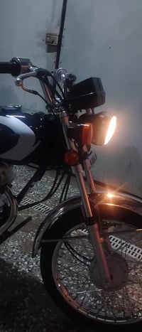 دراجة • مكفولة من كلشي • بيع خاص