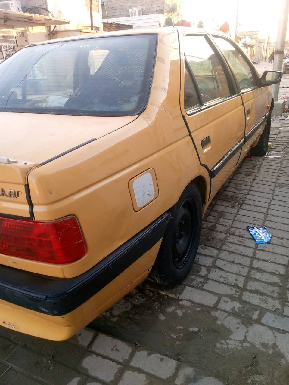 سلام عليكم للبيع بيجو  405 موديل 2015سياره حلوه تخم تاير  حداديه زينه تبريد تدفه شغالات مصرفه هيه وغرامات بسمي تحويل ثاني يوم سنويه 2030سعر 37 عنوان بغداد مدينه الصدر  سفسار***********       ( اني مكلف بل نشر )
