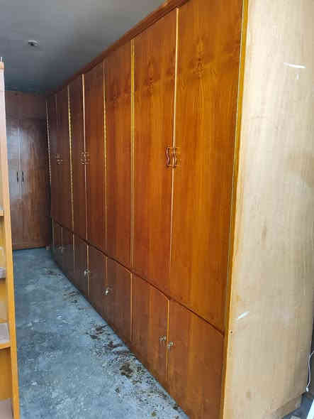 سلام عليكم كلاريات مقبطه صاج 3 متر و3وربع العمق 70 صاج داخل وخارج نضيفات حيلل ما بيهن اي عيب 

الرقم *********** اتصال واتساب
