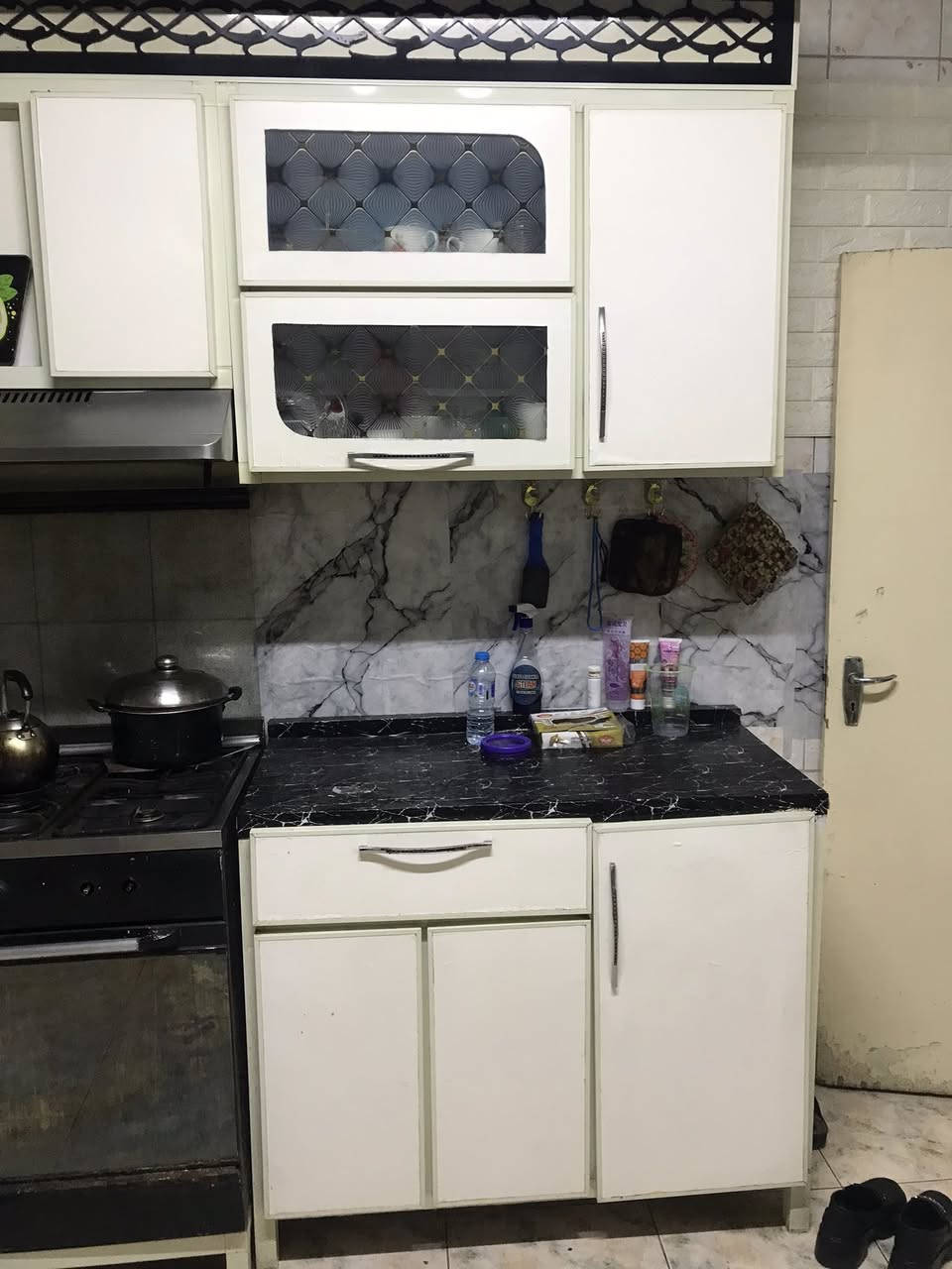 كاونتر للبيع داير مطبخ
كاونتر للبيع قيم بضمير وتصل 
***********
