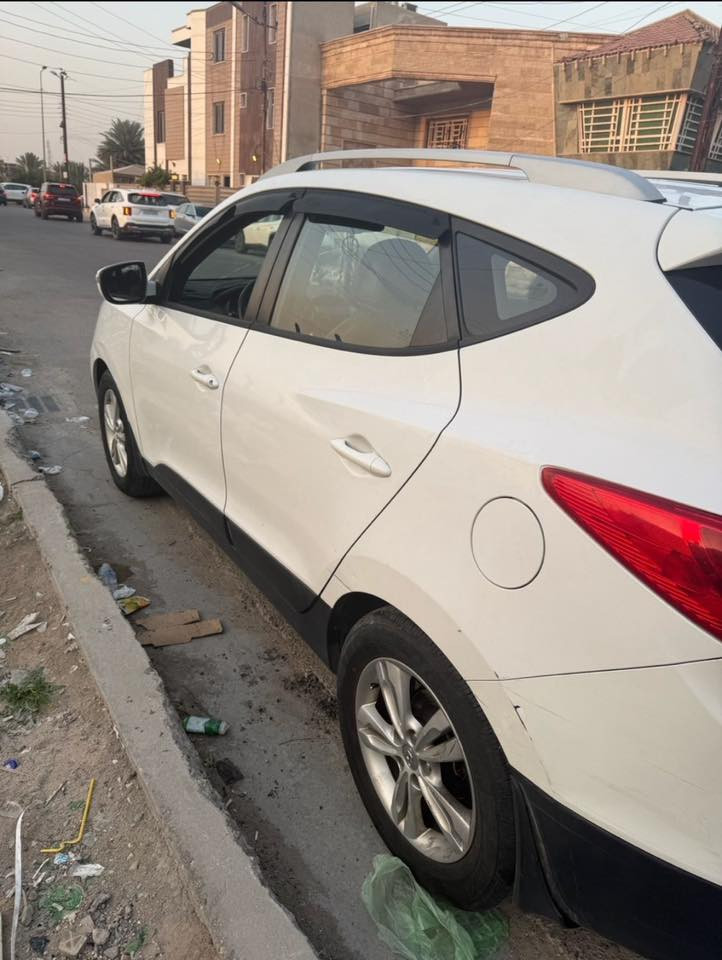 للبيع سيارة توسان موديل 2012
 • اللون: أبيض
 • خليجي
 • محرك: 2000
 • تبريد وتدفئة
 • السيارة ماشية 158,000 كم
 • السيارة بحالة جيدة جدًا

السعر: 129 ورقة وبي مجال 

للاستفسار ***********
