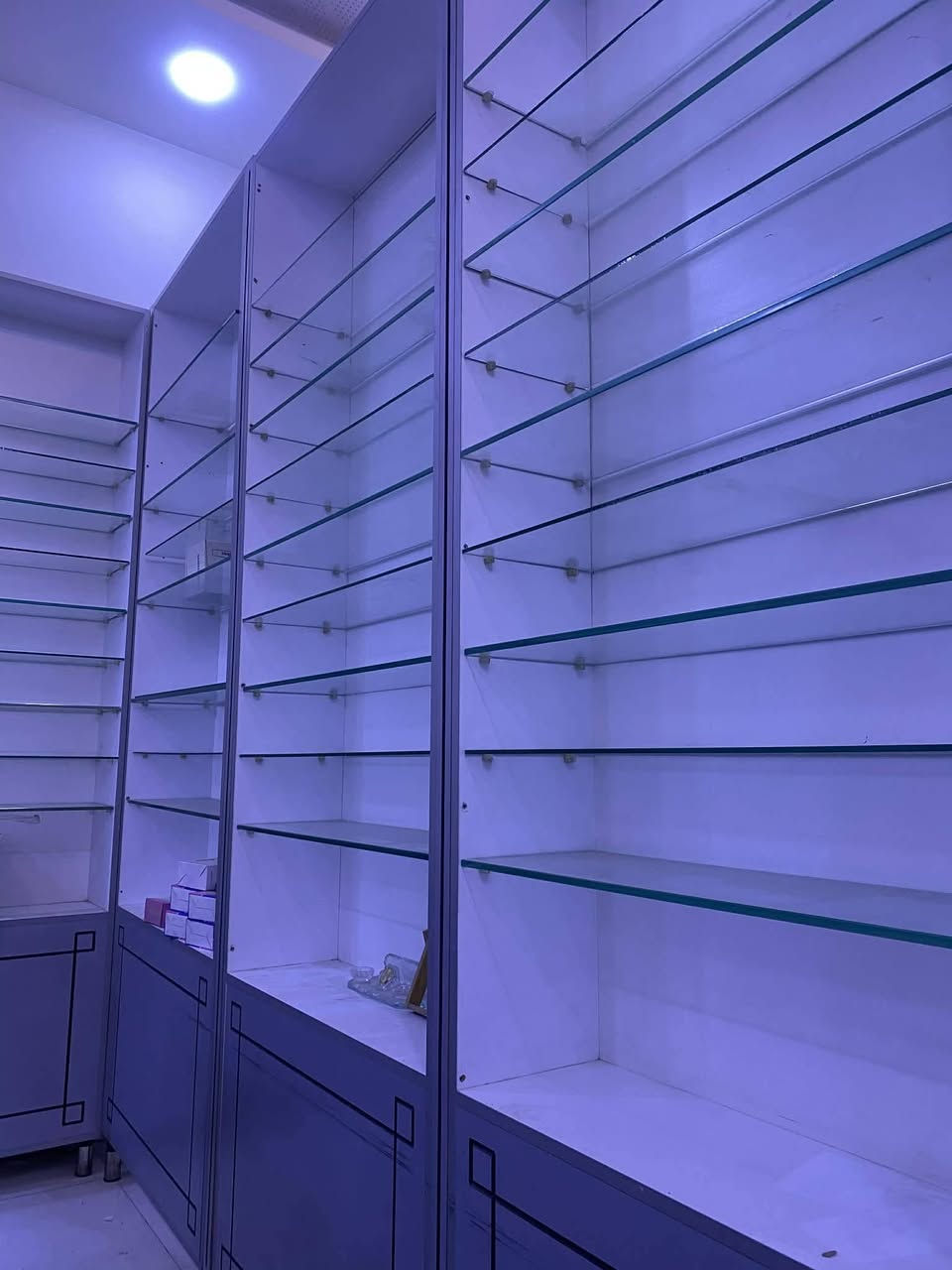 ڕەفە بۆ فرۆشتن
مەوادی mdf ی اصلی
ڕەنگ ڕەساسی
بەینەکانی شوشەن 
زۆربەی دەبڵ جامن
7 مەترە
بەرزی 265 سم
قوڵی 65 سم

نرخیان ملیۆنێک

سۆران💐

ئەشیا بنێرن وەری دەگرین بۆ فرۆشتن بەڕێزان
فۆڵۆی پەیج بکەن


**إذا كنت صاحب هذا الإعلان وتريد حذفه لأي سبب، رجاءا أرسل رسالة إلى الدعم الفني**