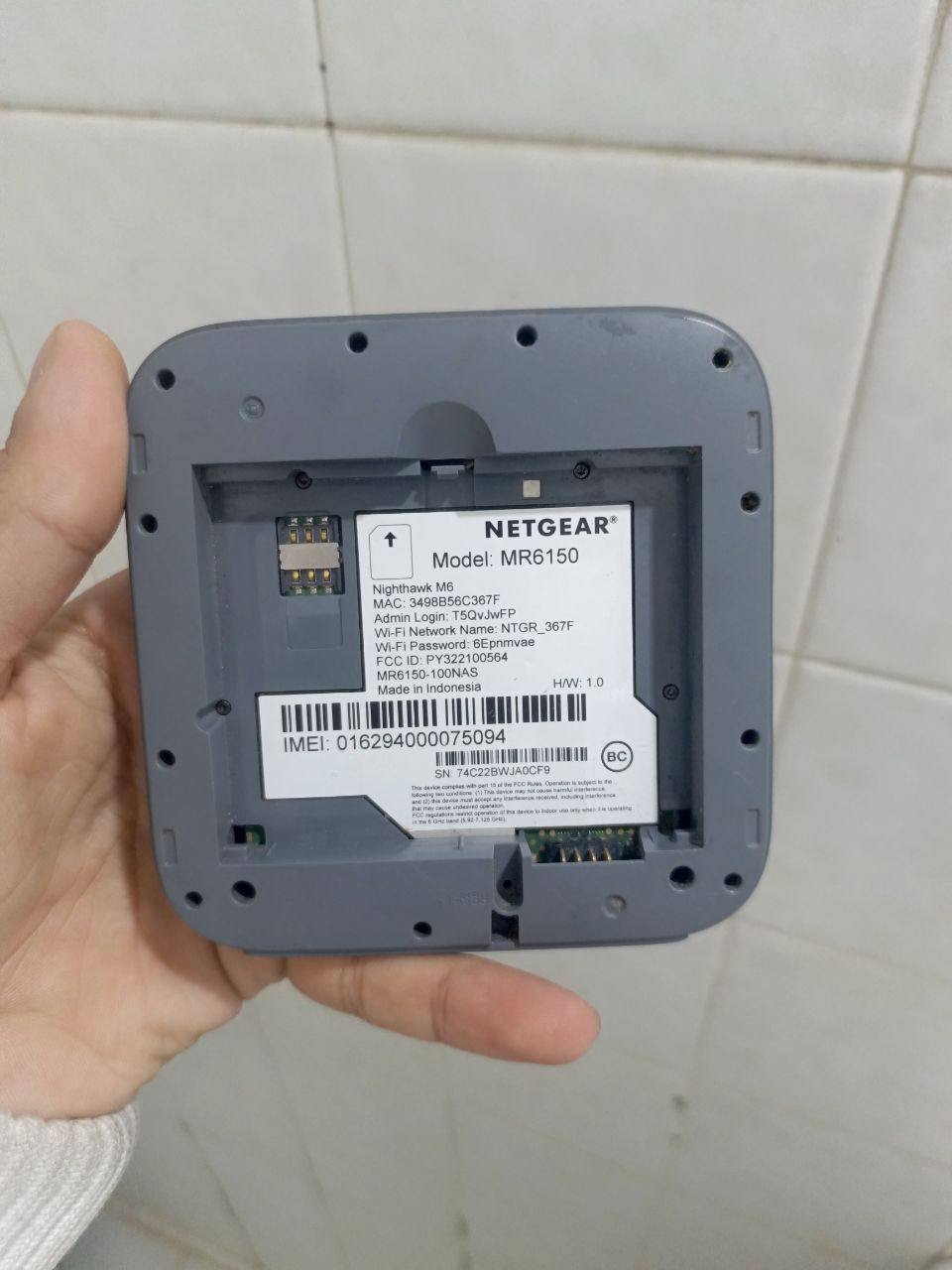راوتر نتكير   m6    للبيع

5G 

 +4G

Wi fi 6
مفتوح لجميع ألشبكات 
أسيا_زين _ كورك

كات  20

2.4 GHZ   //  5 GHZ   يبث بترددين

يدمج ترددات تلقائي 

منفذين للأنتنا ألخارجيه  Ts9 
منفذ لان  1  كيكا

ألسعر   100  ألف 
🔴 🔴 ملاحضه بدون بطاريه 🔴 🔴
متوفر توصيل لكل محافظات  ألعراق


**إذا كنت صاحب هذا الإعلان وتريد حذفه لأي سبب، رجاءا أرسل رسالة إلى الدعم الفني**