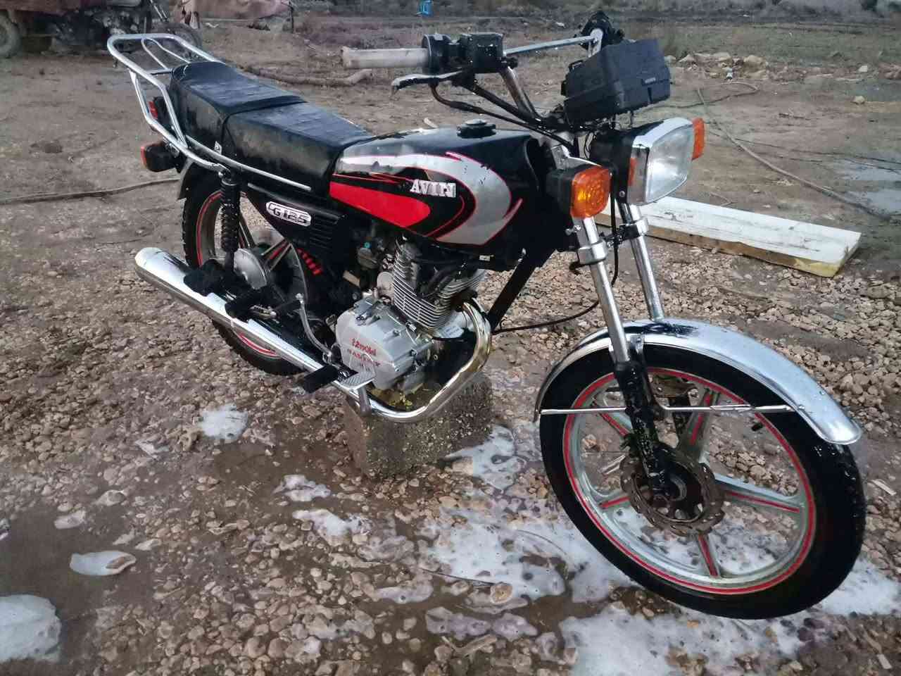 للبيع سفانه اوراق موديل 19 ما بيه نقص السعر 375وبيه مجال مكاني الحمزة الغربي خيكان ***********
