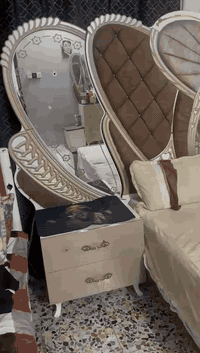 غرفه نضيفه سعر 350 وبيه مجال مكاني بغداد البلديات ***********
