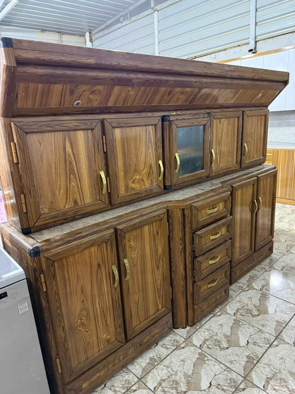 السلام عليكم ورحمة الله
للبييع
كاونتر المنيوم سعودي الأصلي ٤ قطع شغل حطاطه درجه اولى نظيف جدا
الأرضي مرمر كرانيت النوعيه الاصليه قياس ٢ متر ونص والملحق ٢ متر ونص
السنك ستانلس ستيل قياس ١٦٠ سم مع ملحق نفس القياس
السعر المطلوب ٦٠٠ الف
كذلك تتوفر لدينا بضاعه أثاث منزلي جديد ومستخدم نظيفه جدا
أي حاجه تعجبك علق او راسلنا وات ساب او عل الماسنجر وتدللون
العنوان
ألفلوجة حي الجغيفي الثانيه
للاستفسار
***********
***********
***********
