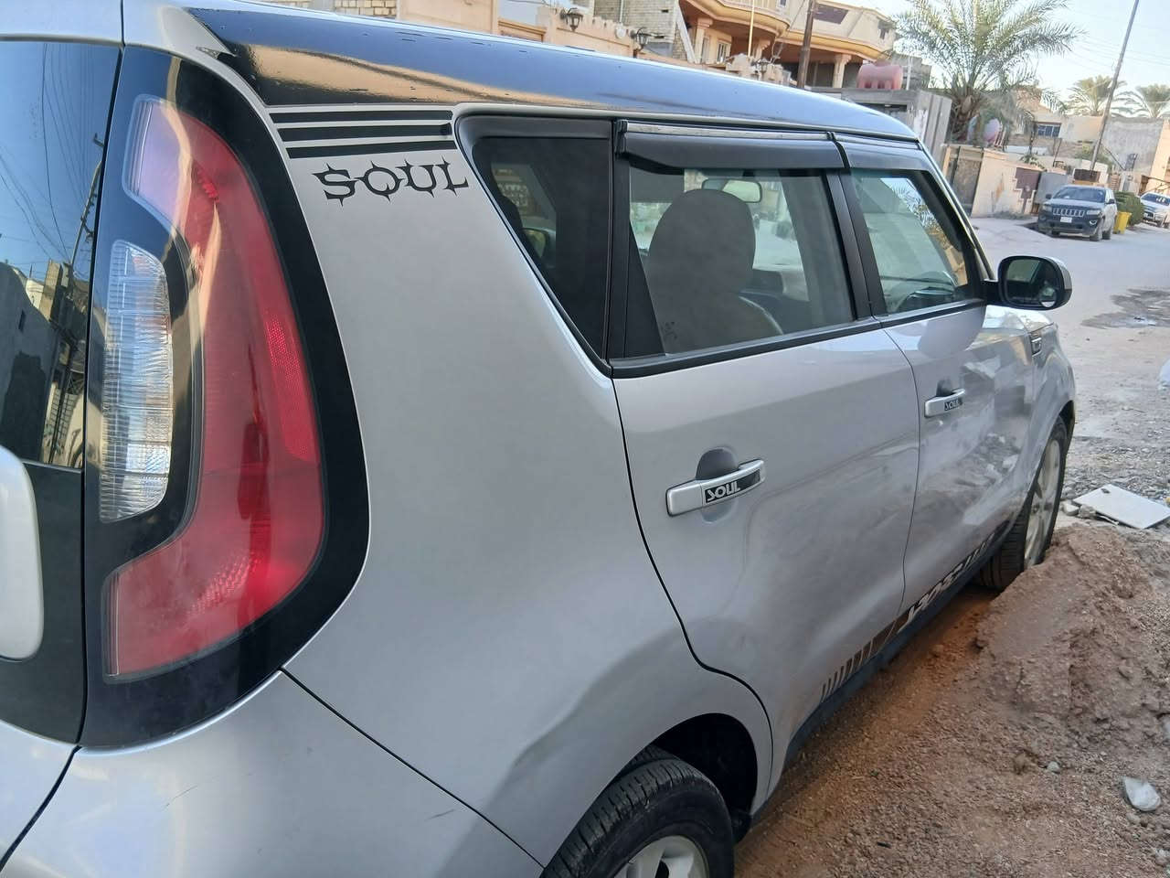 السلام عليكم
سول للبيع ١٥ أمريكي
ارضيه جلد
كشنات جلد
حادث جاملغ وباب خلفي كلير
تدفىه تبريد شغالات باسمي تحويل ثاني يوم
محرك ٢٠٠٠ GDi
ماشيه ٩٢ ميل
***********
