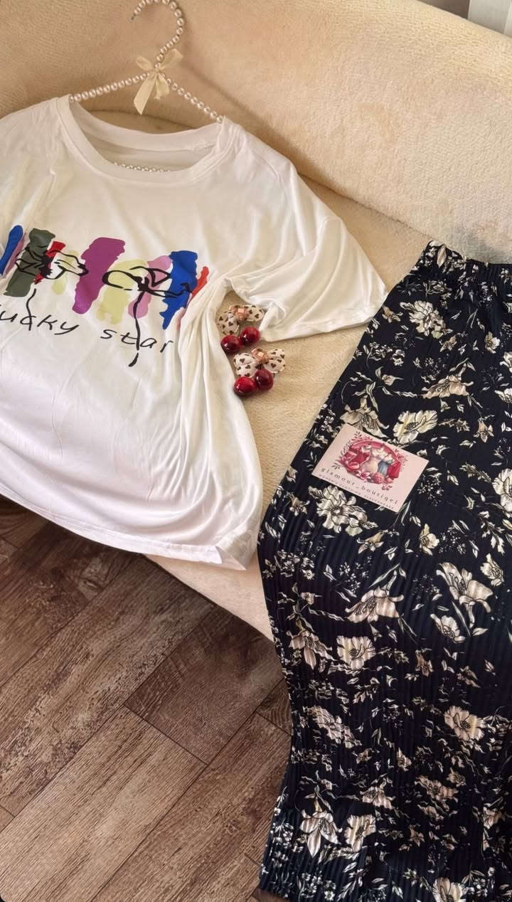 سوت نسائي درجة اولى 
قماش قطن وكيلوت جرجيت كبس عريض 
سعر الدرزن 80 الف 
يلبس وزن ٥٥ الى ٩٠ كغم 
الدرزن مشكل نقشات الي معروضه
ازياء غزل لجمله فقططططط 
https://t.me/wsr0s


**إذا كنت صاحب هذا الإعلان وتريد حذفه لأي سبب، رجاءا أرسل رسالة إلى الدعم الفني**