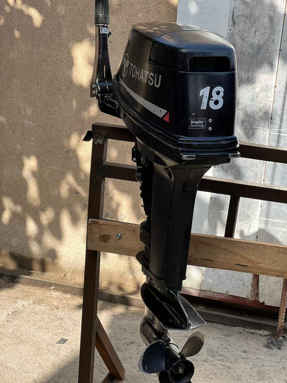 18 توهاتسوو ياباني موديل 2019
مفتوح بس محرك مكينه مناقصها اي شي
سعرها 850 مع التوصيل 
 
***********
***********
