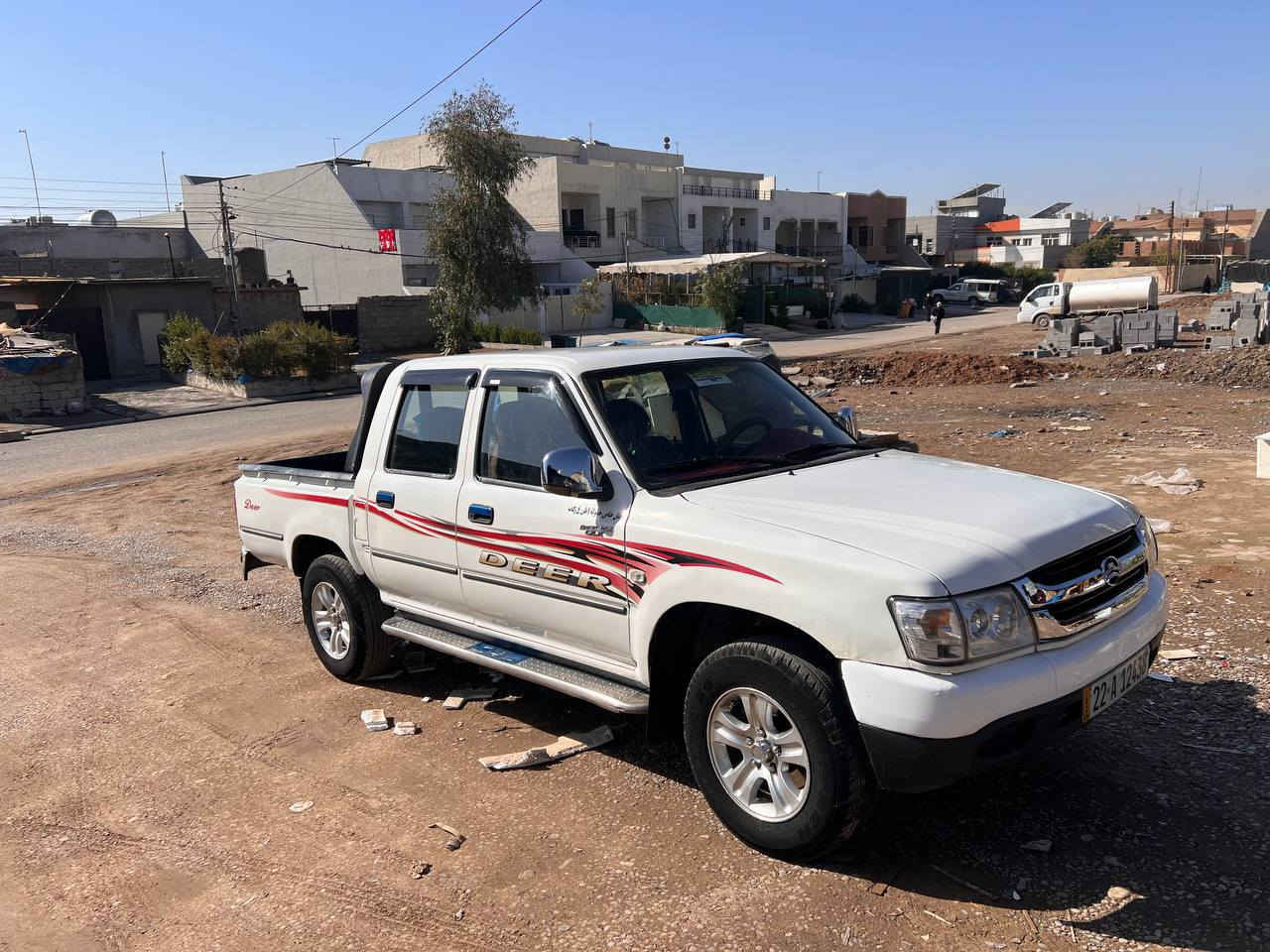 پیکاب دێر  2012 
‎ڕەنگی سپی سەدەفی
‎سەنەوی ژینگە و ڕێگاو بان هەموی نوێیە 
‎گێرو مەکینەو ئەکسلی  بەشەرتە 
‎تەنها یەک پارچەی بۆیاغە بێ ناو گرتن 
‎لەگەل 4 جێ سارد 
‎پێشو پشتی کەپسە 
‎زۆر زۆر خاوێنە ماشاللە 
‎ چوار جام کارەبای
‎ناوی لۆک لۆکە لەسەر دەقی شەریکەیە 
‎ژمارەی موبایل 
‎*********** أربيل, العراق
