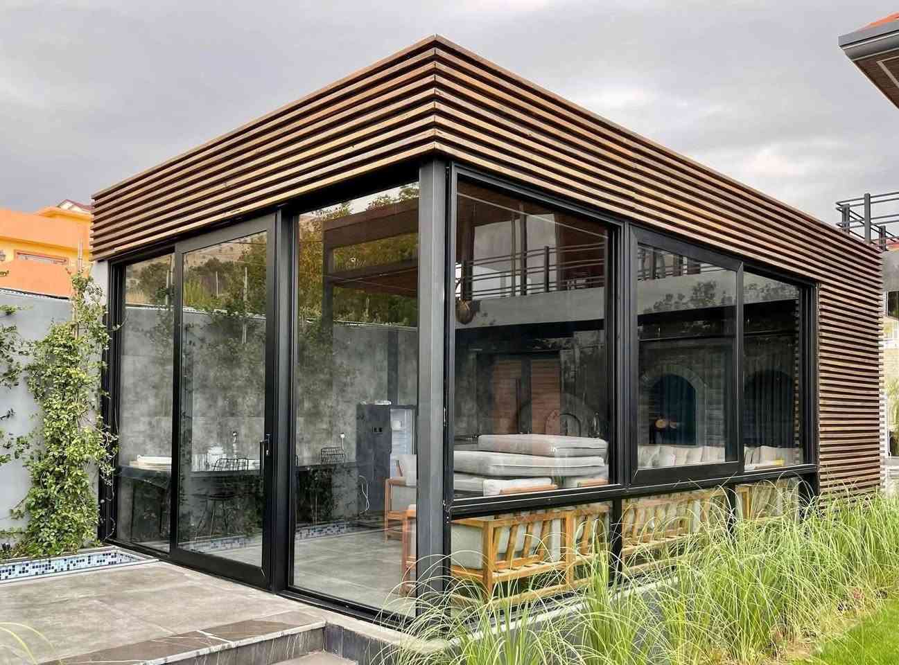 مرحبا اصدقائي
تتوفر عروض على واجهات الزجاج
***********
