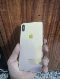 آيفون XS • ٢٥٦ • طافي