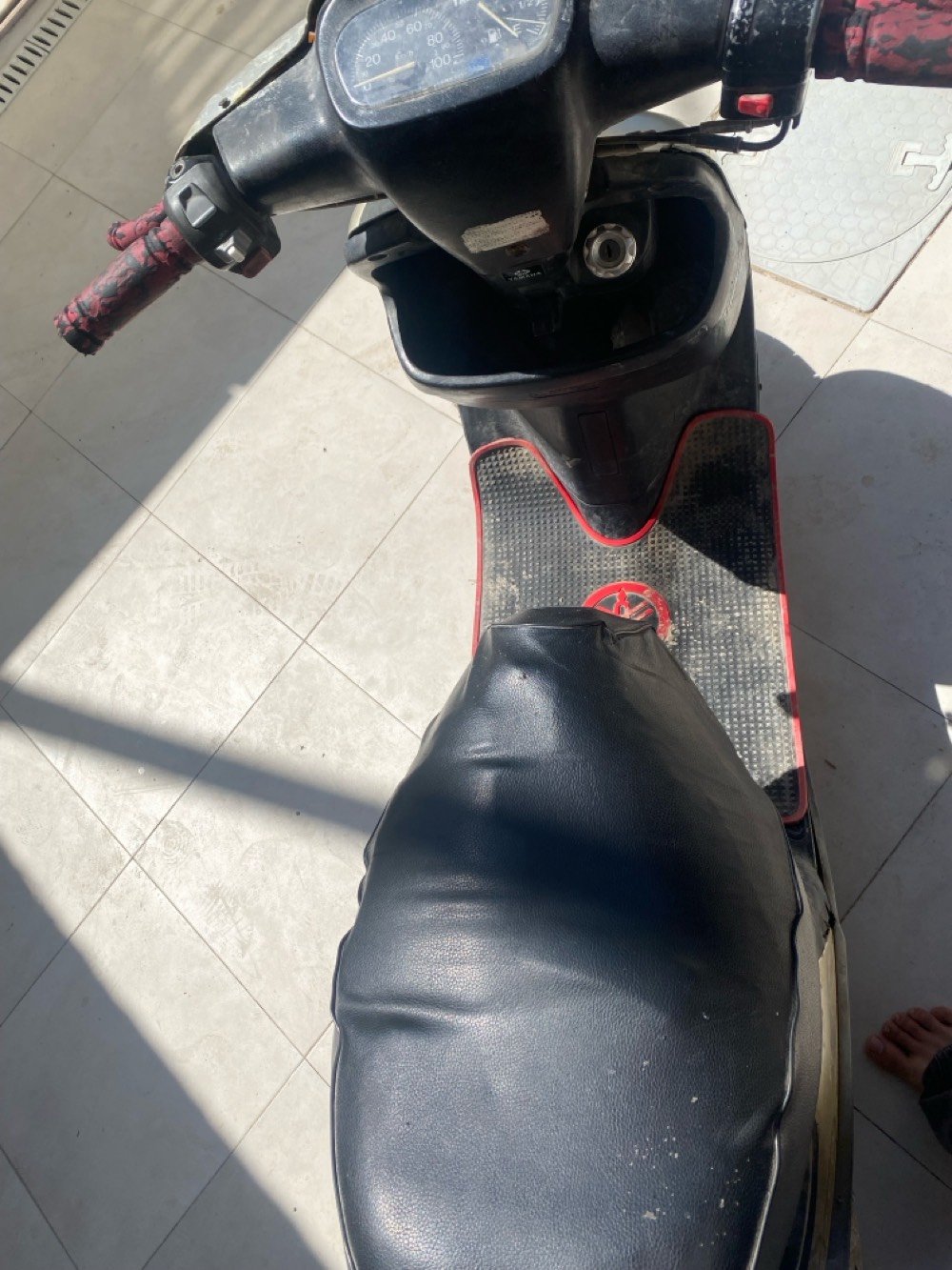 دراجه منغولي كلشي بيها تمام تحتاج بس باتري والقاعده دراجه تشتغل كاشي ما بيها تجي تفحصها يم البيت
التنومه الصالحيه قرب جامع ابي طالب 
الرقم *********** فقط واتساب و