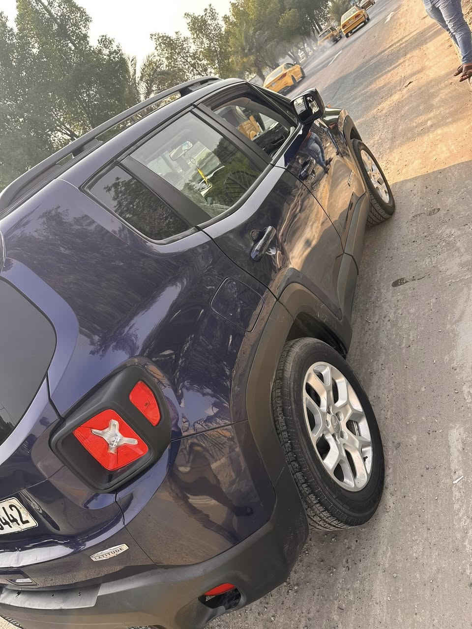 السلام عليكم عندي جيب رينكيد موديل 2018 حاثها حلو بنيد وجاملغ بدون دواخل رقم اربيل السياره خير من الله ماشيه 87 بيها صبغ 4 قطع سونار وصور حادث موجودات بل منشور مواصفات السياره بصمه شاشه كامره فول تحكم استيرن صدر وكير ومكينه جاهزات السعر 105 مكان السياره شهداء البياع رقم الهاتف ***********
