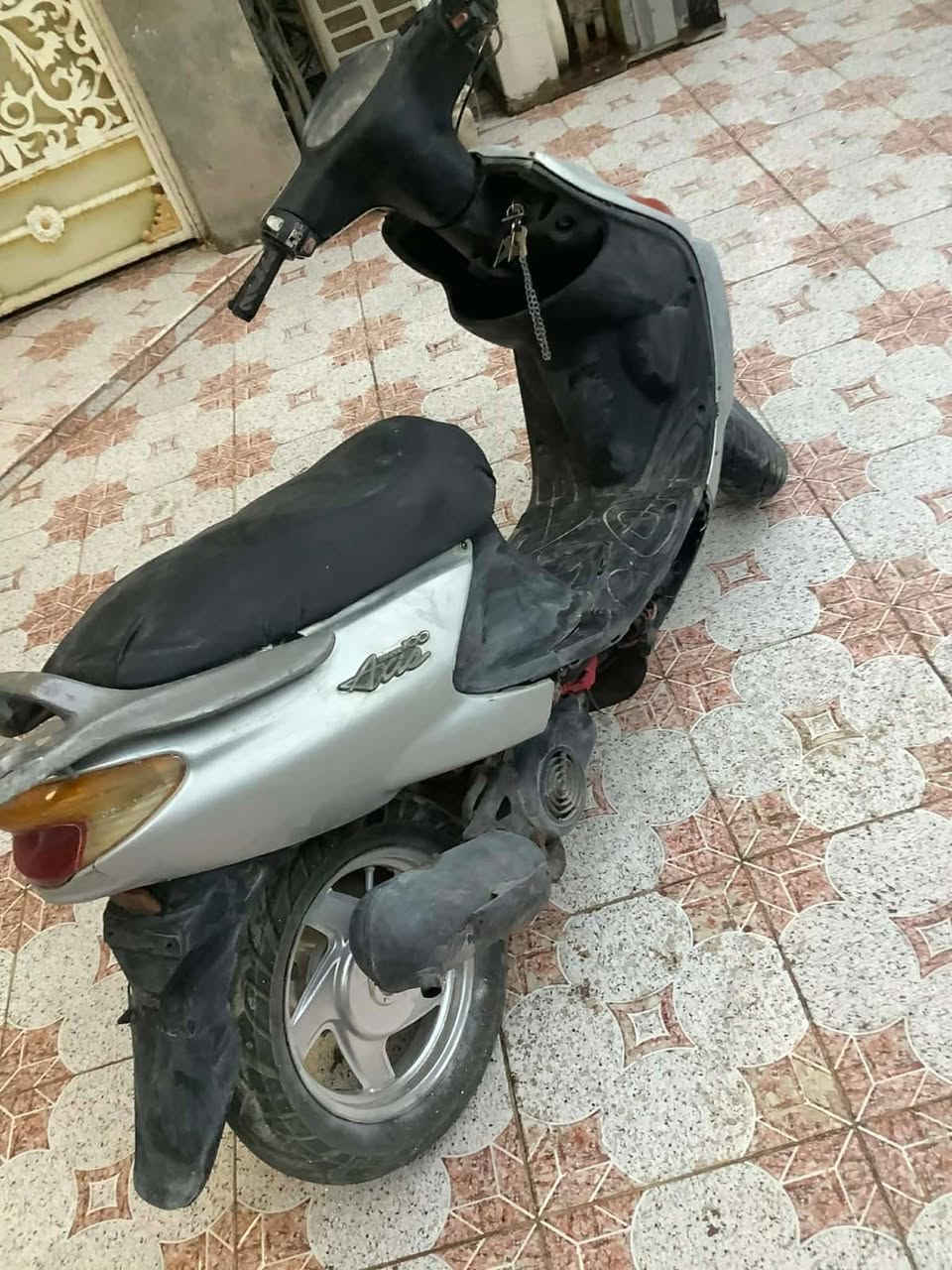 دراجه اكزز ياباني للبيع نقصهه باتري 
السعر 
250


**إذا كنت صاحب هذا الإعلان وتريد حذفه لأي سبب، رجاءا أرسل رسالة إلى الدعم الفني**