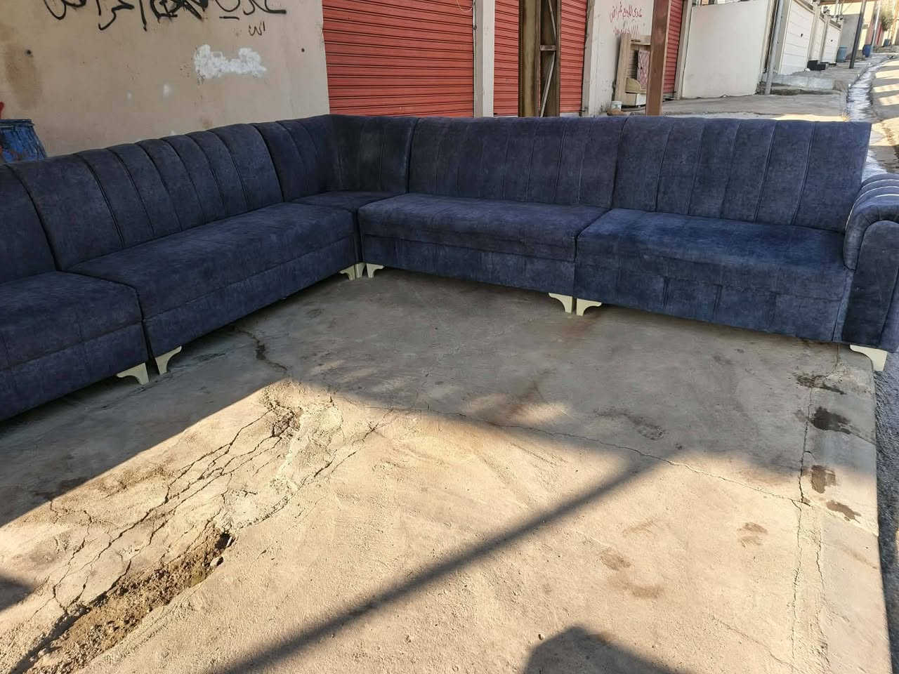 مرحبا أغراض للبيع للعنوان بعشيقة شارع النفوس القديم حي الجبل ***********
