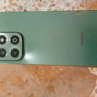 جهاز هون 6بي جهاز نضيف ذاكر 128يشغل بوبجي 90 السعر 125تصال على 0788565...