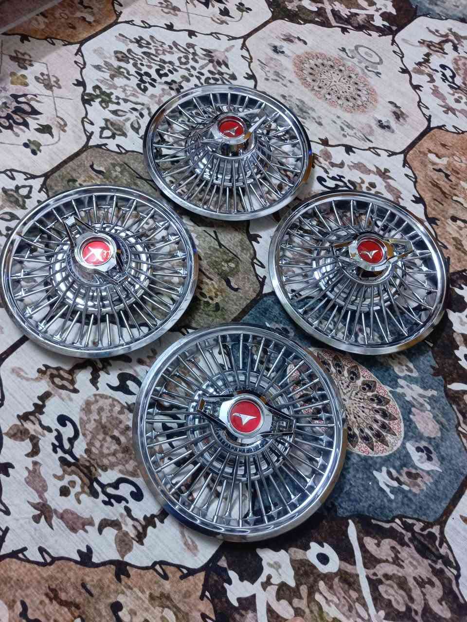 السلام عليكم 

للبيع كبات موستنك اصلي حجم 14 

نضيف 90 / 100 حلوات  👇 

للبيع باج AA. اصلي فحص فحص 

اكو خاص  👍. مكاني بغداد البلديات شارع 30 

***********  ☎️

