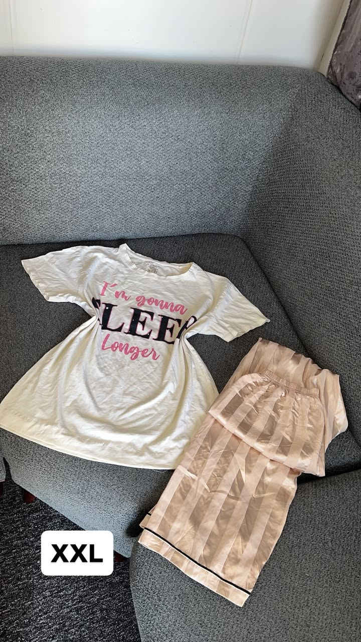 حبايب تراكات تجنن كل ٣ ب١٠ جمال ودلال القياس داخل الصور الحجز خاص يوجد توصيل لجميع المحافظات ٥


**إذا كنت صاحب هذا الإعلان وتريد حذفه لأي سبب، رجاءا أرسل رسالة إلى الدعم الفني**