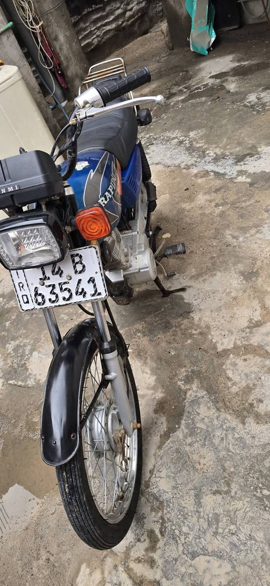 سلام عليكم دراجه ايراني رابيدو حرف Rالأصلي رقم سنويه بأسمي دراجه كامله 
جوال***********
راعيهه***********
السعر 1750وبيهه مجال قليل
