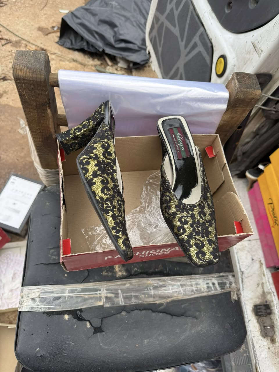 شروة 240 زوج تصفية محل
السعر 3 دولار


**إذا كنت صاحب هذا الإعلان وتريد حذفه لأي سبب، رجاءا أرسل رسالة إلى الدعم الفني**