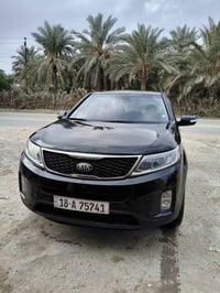 سورنتو 2014 وارد امريكي للبيع او مراوس بأقل منها محرك 2400 Gdi  ضررها ...