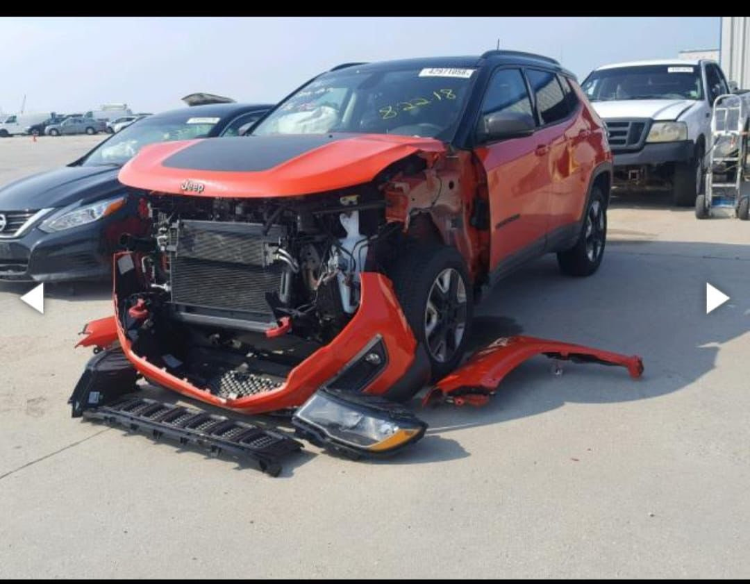 جيب كومباس 2018 فول مواصفات رقم بغداد سونار وحادث مرفوق بلصور سعر 140وبيه مجال سياره كامله من كلشي لتواصل ***********
