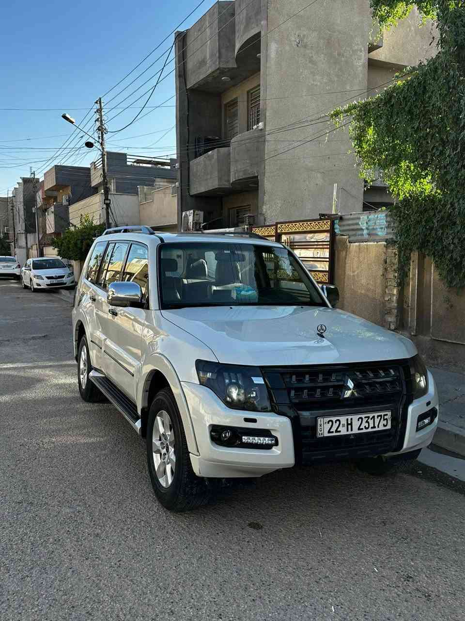 السلام عليكم باجيرو حبتور بلص 2017
الي يدور كفاله وشي جديد وكاله
حبتور بلاص فول فول مواصفات 
اعلى من اي باجيرو لأن بلص السيارة 
بصمه 
فتحة 
كشنات كهرباء
كشنات جلد 
دماام 
٣قطع تبريد بيانو 
مكفوله كفاله بدون قطره صبغ وبارد
ماشيه ٨٣ الف حقيقي شرط الفحص 
العنوان بغداد السيديه للاستفسار ***********
***********

