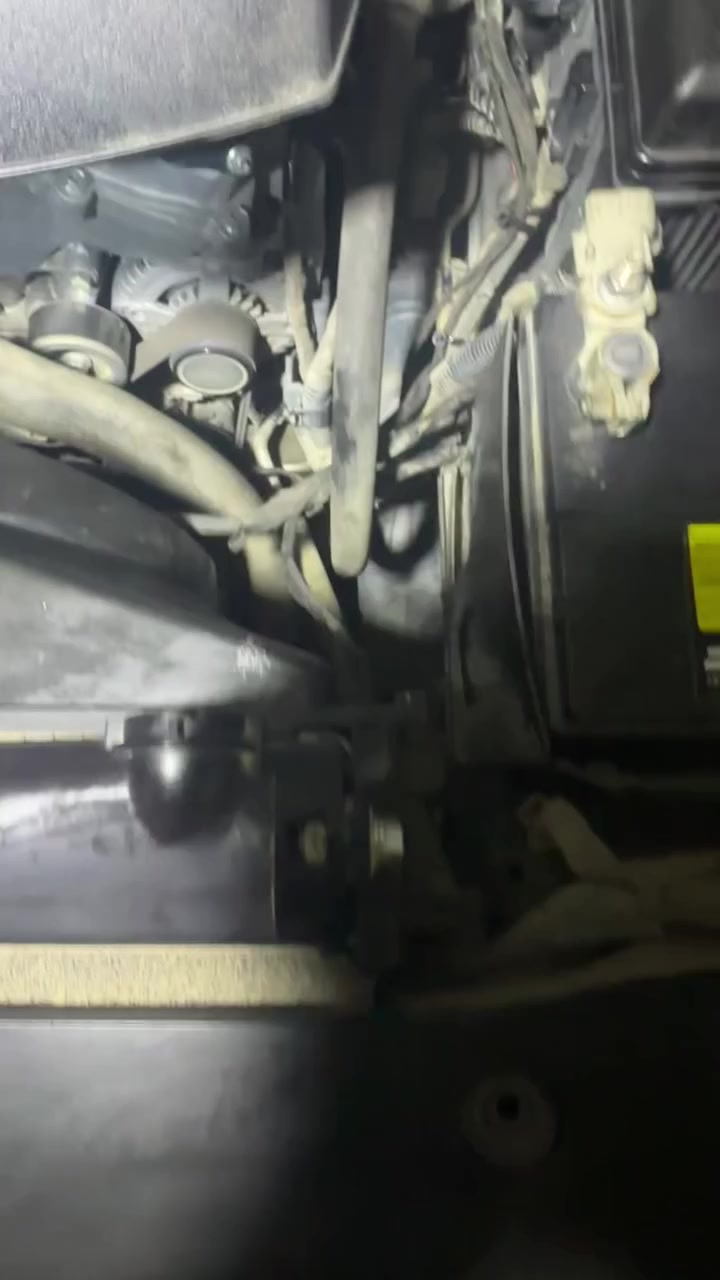 السلام عليكم 

اليوم تم تحوير مروحة لتيوتا لاندكروز 2020GXR محرك 6V

شباب المروح BMW نضام برشلس مو فحمات ونضام المروحة يكون تدريجي 8سرعات  وتشتغل نضامين وية التبريد وع الحماوة والحماوة تدريجي يعني اول متشغل السيارة طافيه المروحة اول متبدي تحمة تشتغل المروحة 20% وراها تصعد تدريجي ومن تشغل تبريد تشتغل بنسبه 50%
والمروحة الماني اصلي والكارت كذالك وابد متوكف المروحة بيها نضام اي شي يصير المروحة تشتغل فول ويدك جرص يعني ابد متوكف لمروحة والمروحة تكعد داخل الحاضنه يعني تكعد كعده بلاديه الحاضن يبقه نفسة  
الايجابيات 

١-زياده عزم السياره 
٢- تبريد اقوى 
٣-راحة المحرك 
٤-ثبات الحماوة 
٥-تنميرات الكير تنزل بشكل سلس مع نزول الرون بالسرعات العاليه 
٦- صرف بانزين يقل 

والسلبيات 

مابيها اي سلبيات اكو سلبيات بغير مرواح  الفحمات تموت الباتري وتسحب تيار وتوكف ع اي لحضة هاي المروحة مغنطة نضام برشلس 

بالنسبه للسعر المروحة وعقل وضفيره وجوزة وزايده ناقصه  كرسته وعمل مع ضمان سنه 300الف 

 واتساب ***********
***********واتساب
عيسى
مكاني بغداد ابو غريب
