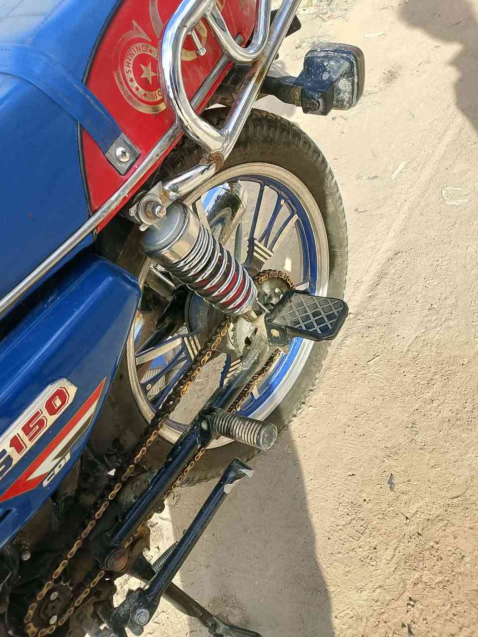 خمسة كير اسويلك فقط مكاتبة عن سرقة أوراقها ضاعن دراجة مديل 24نضيفة عوزها ترتيب شوية سعر 325وبيها مجال رقم فقط وتساب ***********
