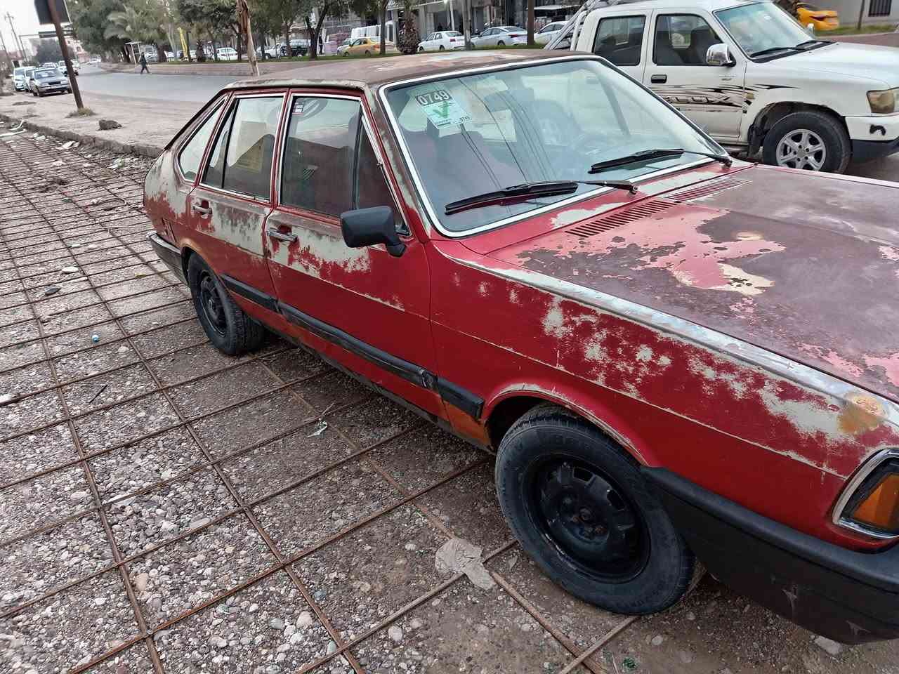 سلام عليكم خوان سياره هاي للبيع بس ناقصها صبغ
كهربائي مال سياره شغال 50/100
محرك للصرف ولا بخار
كير بشرط5كيرات
شرط تحويل من وكاله العامه
سياره سعرها 18ورقه بيها مجال
عنوان كركوك حي واسطي
رقم سياره نينوئ  هاي رقم هاتفي ***********
