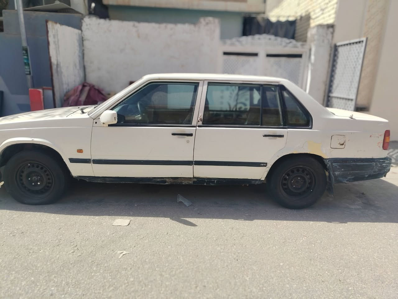 السلام عليكم ورحمة الله وبركاته
للبيع فولفو مديل 1993 حجم 940 اصل ابيع بدون راعي سعر قفل 18 السيارة جاهزة بس عايزه نواقص مال جناي مكان السياره نجف حي السلام للتواصل ***********
