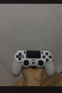 بلي فور اصليه • مو تجاريه • ما بيه مشاكل