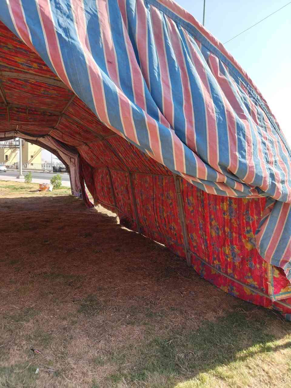 جادر كامل الطول 12 متر والعرض 4ونص ***********
