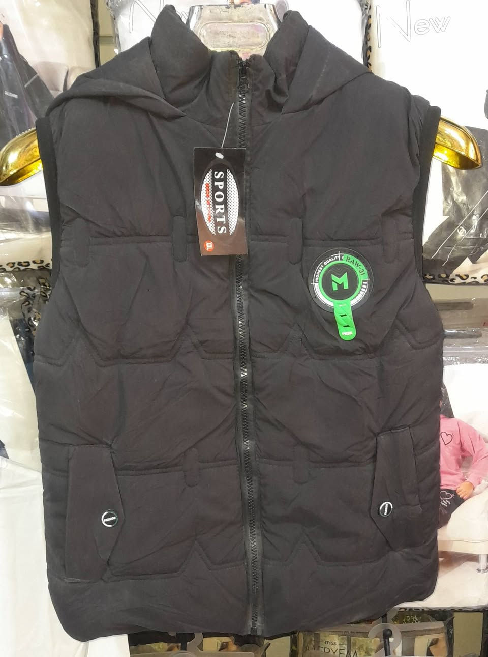 #تخفيضات... #تخفيضات 
يلك  ولادي  .. قياسات  من ٥ سنه الى ١٢ 
صار ب    5    الف فقط 
الكميه بس المعروضه .... 

أزياء ثائر        ... 
ديوانيه_عفك 
#عمارة_ابو_باسم 
قرب_صيدلية_الدلال 
#مقابيل_مول_البصري ..
.


**إذا كنت صاحب هذا الإعلان وتريد حذفه لأي سبب، رجاءا أرسل رسالة إلى الدعم الفني**