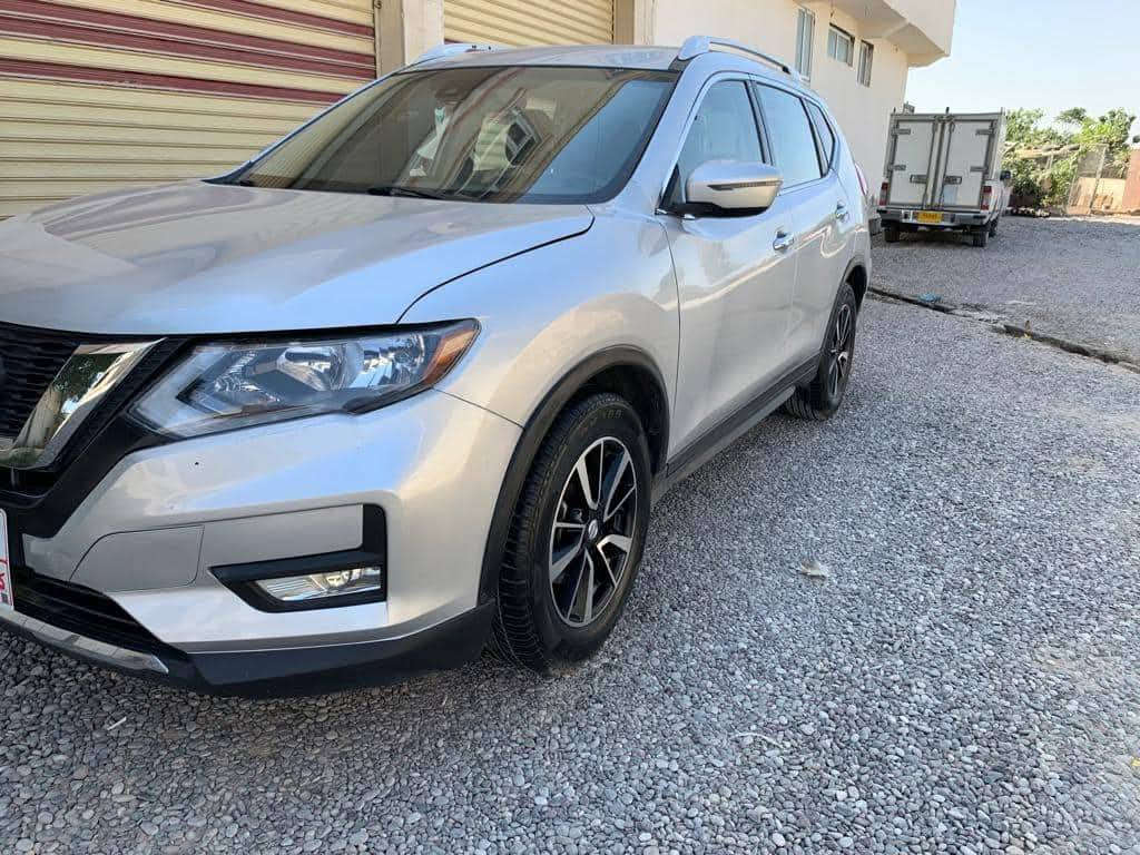 نیسان رۆگ 2019 SV چوار پستن گوشین کارەبایو هیتەرتە سێ پارچی پێشی بۆیاغە جێجێی بچوکی بۆیاغە 135💲مەعامەلە 📞*********** أربيل, العراق
