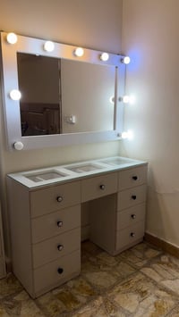 ميز تواليت • توصيل • زيونه